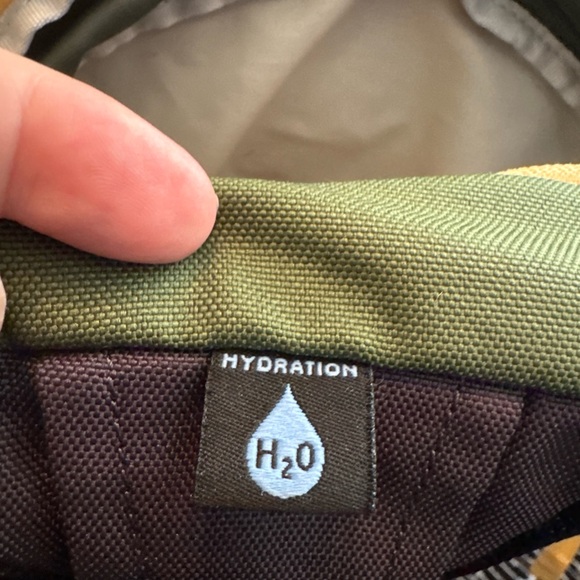 Osprey Forest Green Daylite Plus Backpack - Picture 10 of 15